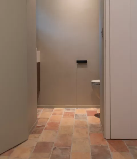 Inkom met terracotta