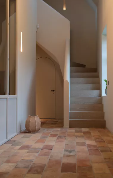 Inkom met terracotta